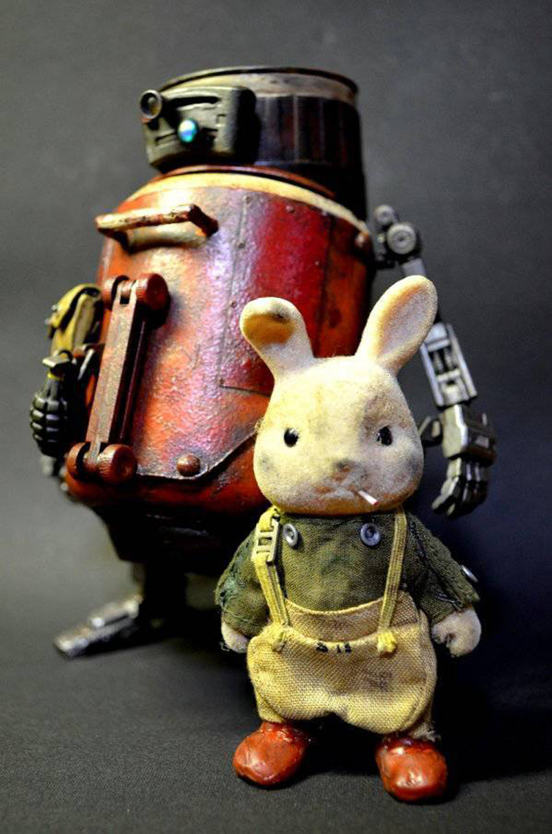 Illustration for article titled Guy Turns Cute Bunny Toy Into Battle-Hardened Mech